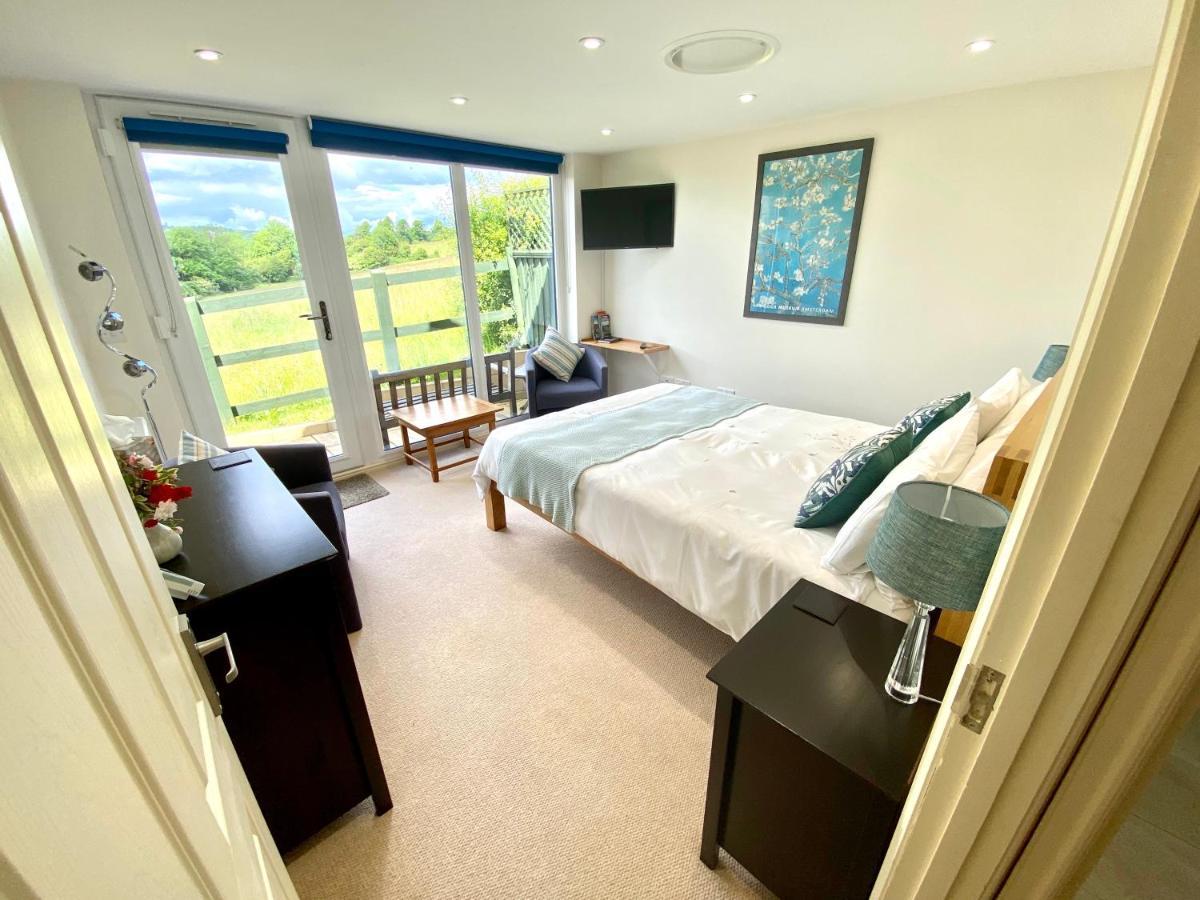 A Secluded Self Contained Country Suite With A View - Parking, Easy Access To Bath Corsham Exterior photo